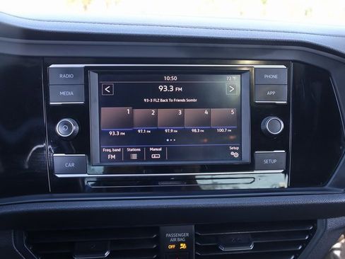 Used 2019 Volkswagen Jetta R-Line image 22