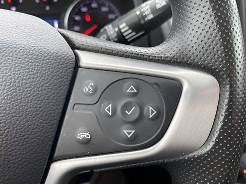 Used 2024 GMC Terrain SLE AWD/4WD image 13