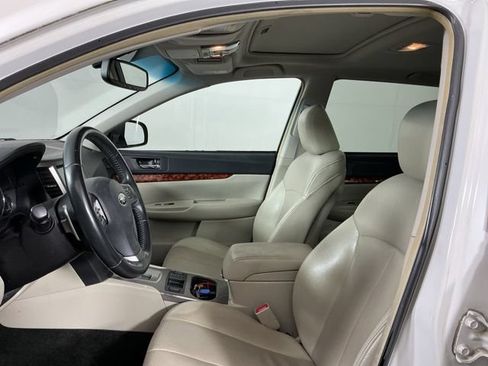Used 2012 Subaru Outback 3.6R Limited AWD/4WD image 10