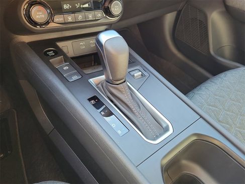 Certified 2026 Nissan Kicks SV image 31