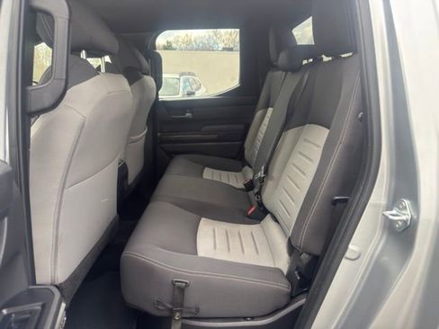 Used 2024 Toyota Tacoma TRD Off-Road AWD/4WD image 19