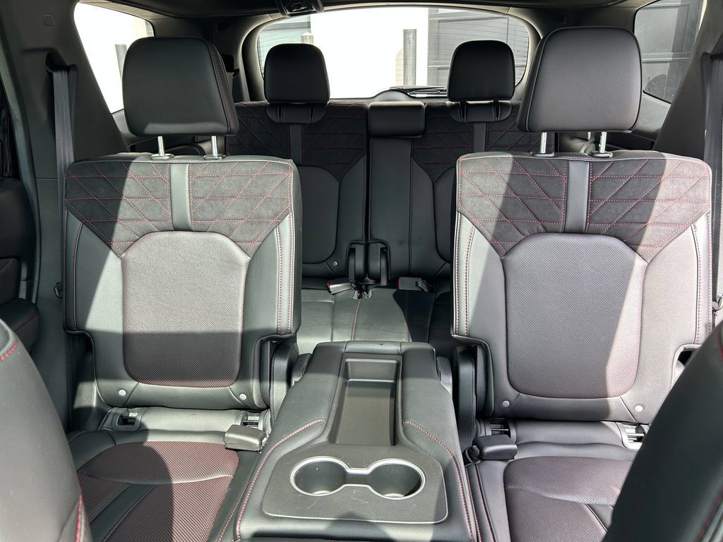 Used 2026 Honda Pilot Black Edition image 12