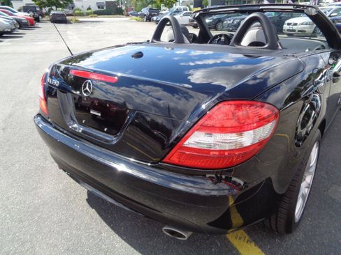 Used 2008 Mercedes-Benz SLK 350 image 19