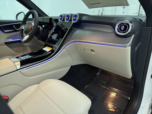 New 2026 Mercedes-Benz GLC 300 image 28