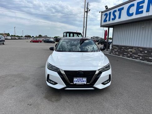 Used 2022 Nissan Sentra SR w/ SR Premium Package FWD image 4