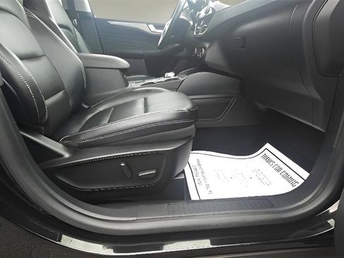 Used 2021 Ford Escape Titanium AWD/4WD image 30