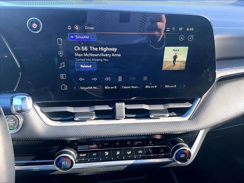 Used 2025 Chevrolet Equinox LT w/ Convenience Package II image 26