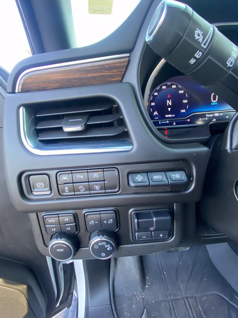 Used 2023 Chevrolet Tahoe High Country w/ Premium Package AWD/4WD image 21