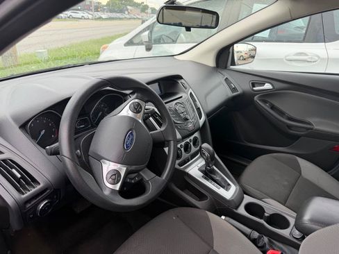 Used 2014 Ford Focus SE FWD image 17