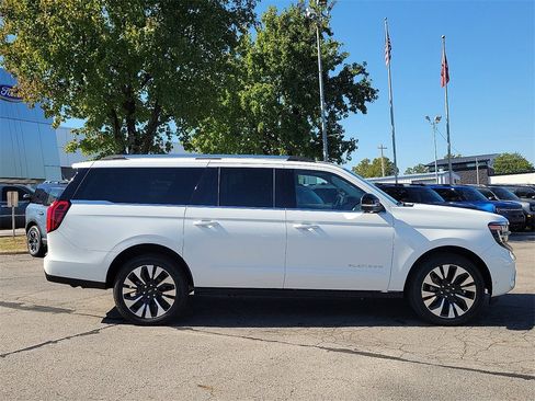 New 2025 Ford Expedition Max Platinum w/ Driver's Package image 6