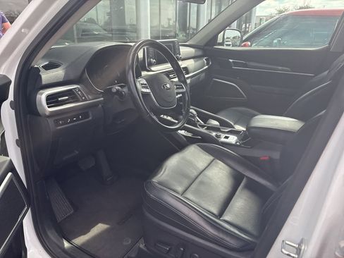 Used 2020 Kia Telluride S w/ S 8 Passenger Seating Package image 7