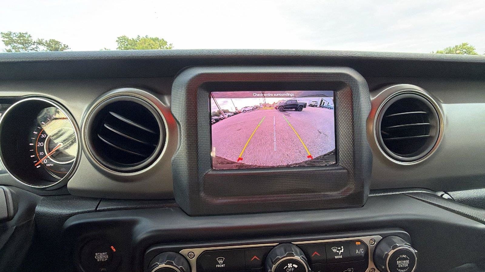 Used 2023 Jeep Wrangler Unlimited Sport AWD/4WD image 31