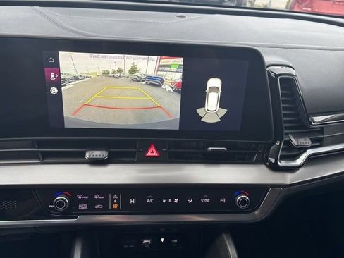 Used 2023 Kia Sportage EX image 18