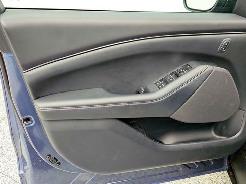 Used 2021 Ford Mustang Mach-E Select image 14