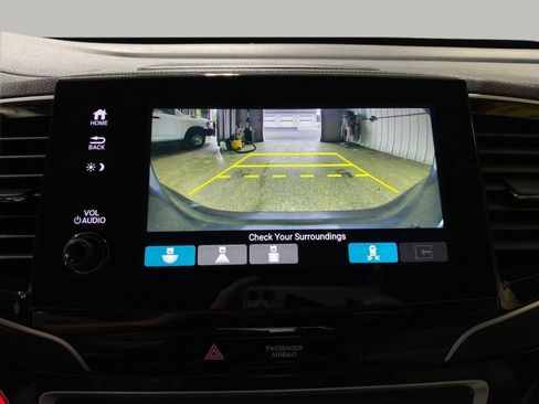 Used 2021 Honda Pilot Touring image 15