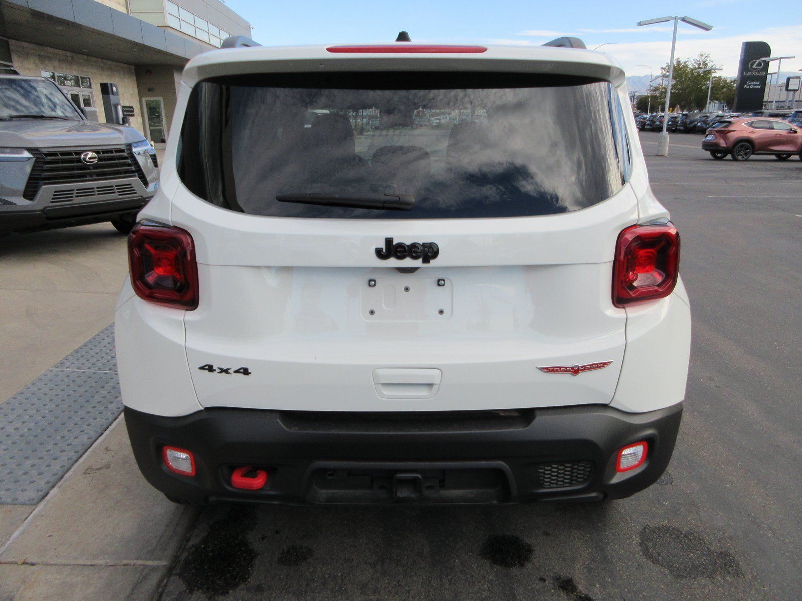 Used 2023 Jeep Renegade Trailhawk w/ Sun/Sound Group AWD/4WD image 9