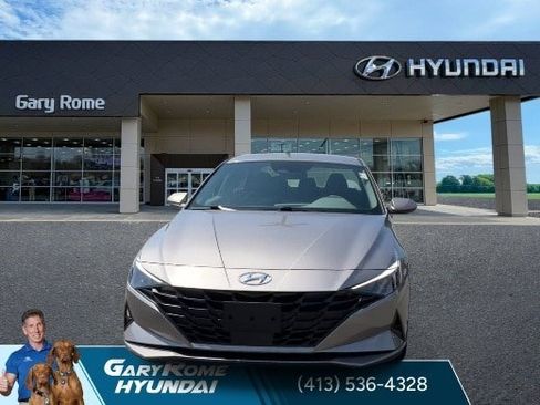Certified 2023 Hyundai Elantra SEL w/ Convenience Package FWD image 3