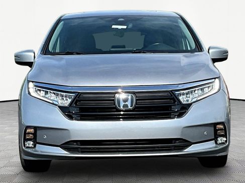 Used 2023 Honda Odyssey Touring image 2