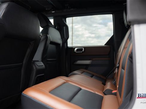 Certified 2023 Ford Bronco Outer Banks w/ Sasquatch Package image 15