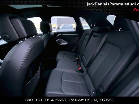 Used 2025 Audi Q3 2.0T Premium w/ Convenience Package image 18