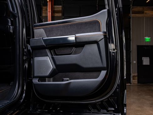 Used 2024 Ford F450 Platinum w/ FX4 Off-Road Package image 38