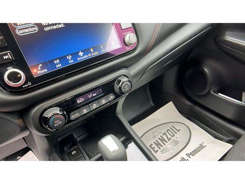 Used 2023 Nissan Kicks SR image 14