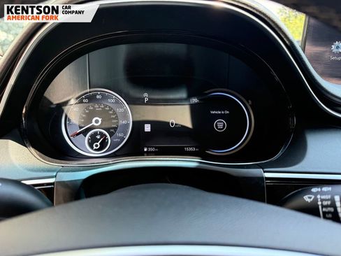 Used 2025 Genesis GV70 2.5T image 17