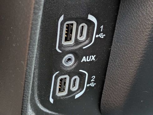 Used 2023 RAM 1500 Big Horn AWD/4WD image 22
