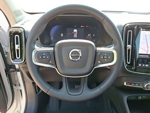 New 2026 Volvo XC40 B5 Core w/ Climate Package image 17