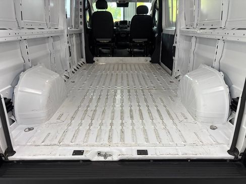 Used 2026 RAM ProMaster 2500 w/ Convenience Group FWD image 38