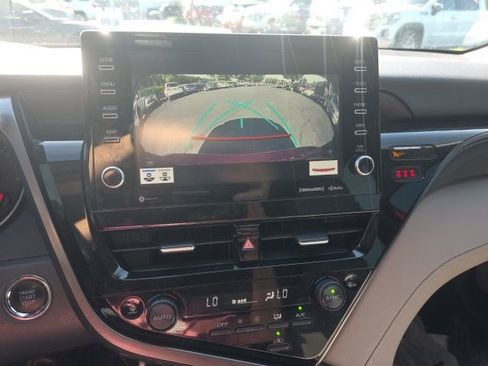 Used 2021 Toyota Camry XSE FWD image 21