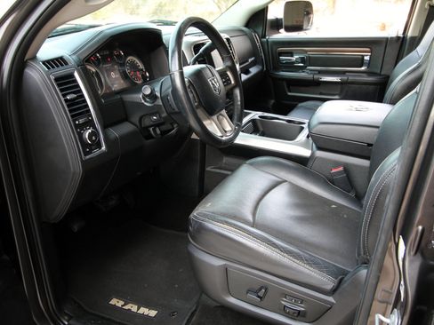 Used 2017 RAM 2500 Laramie image 21