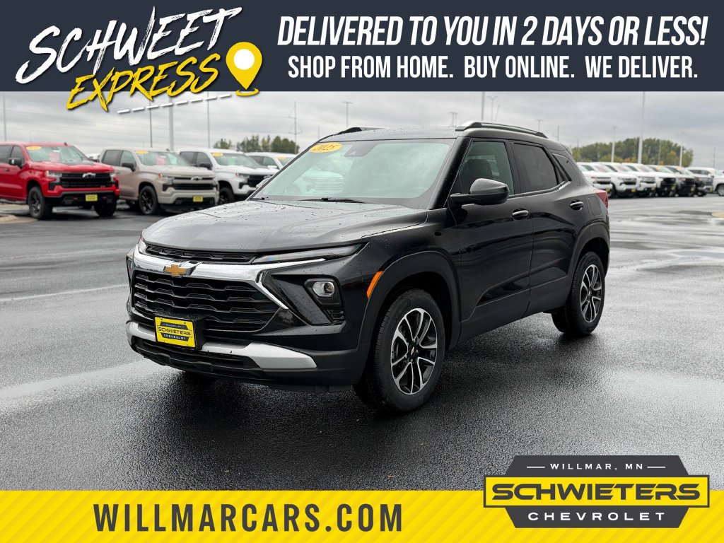 Used 2025 Chevrolet TrailBlazer LT AWD/4WD image 1