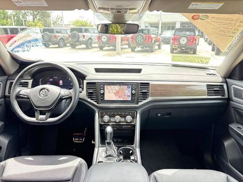 Used 2019 Volkswagen Atlas SEL R-Line FWD image 7