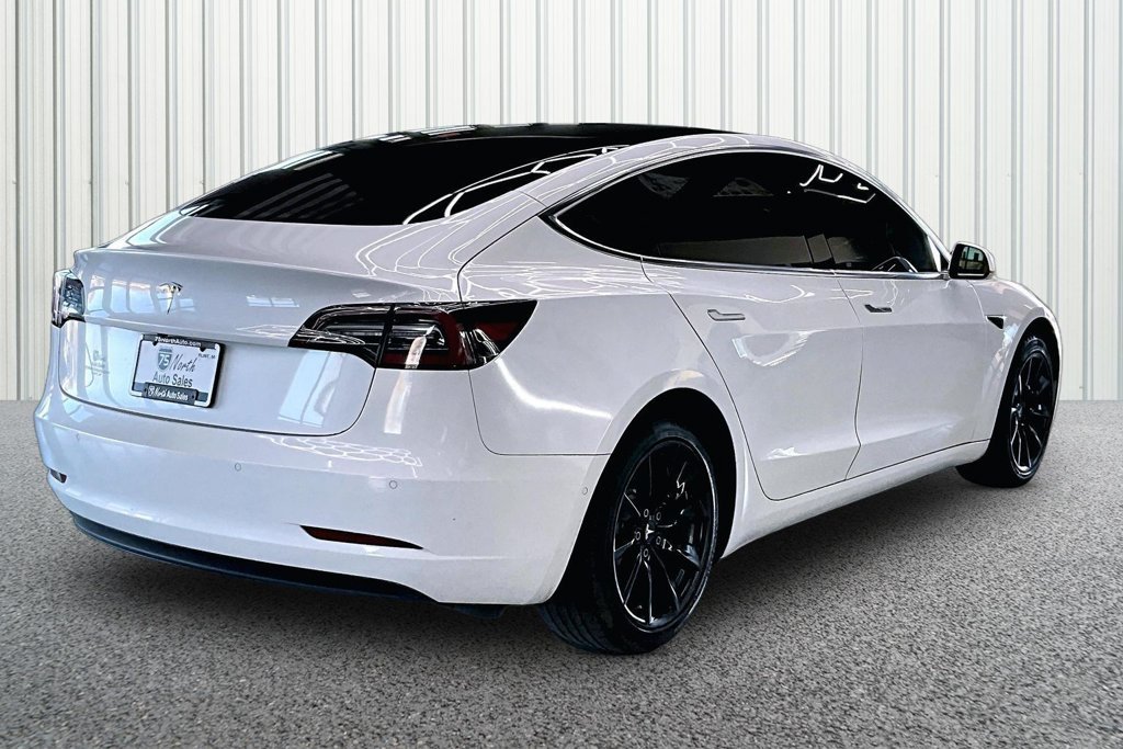 Used 2020 Tesla Model 3 Standard Range Plus RWD image 6