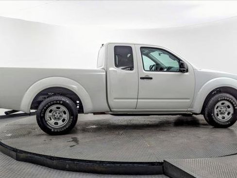 Used 2019 Nissan Frontier S image 9