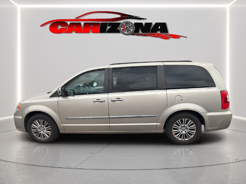 Used 2015 Chrysler Town & Country Touring-L w/ Driver Convenience Group FWD image 13