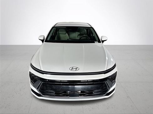 Used 2025 Hyundai Sonata SEL FWD image 3