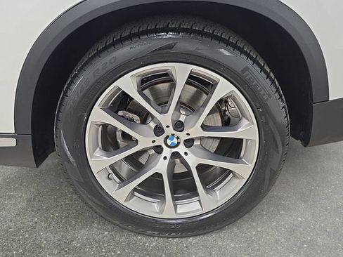 Certified 2024 BMW X5 xDrive40i w/ Premium Package AWD/4WD image 28
