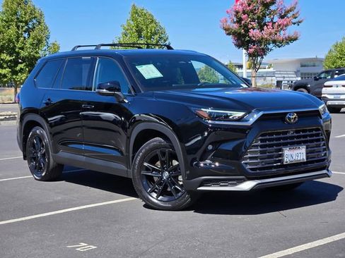 Certified 2025 Toyota Grand Highlander AWD Hybrid image 36