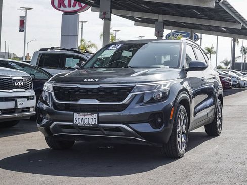 Certified 2023 Kia Seltos EX AWD/4WD image 4