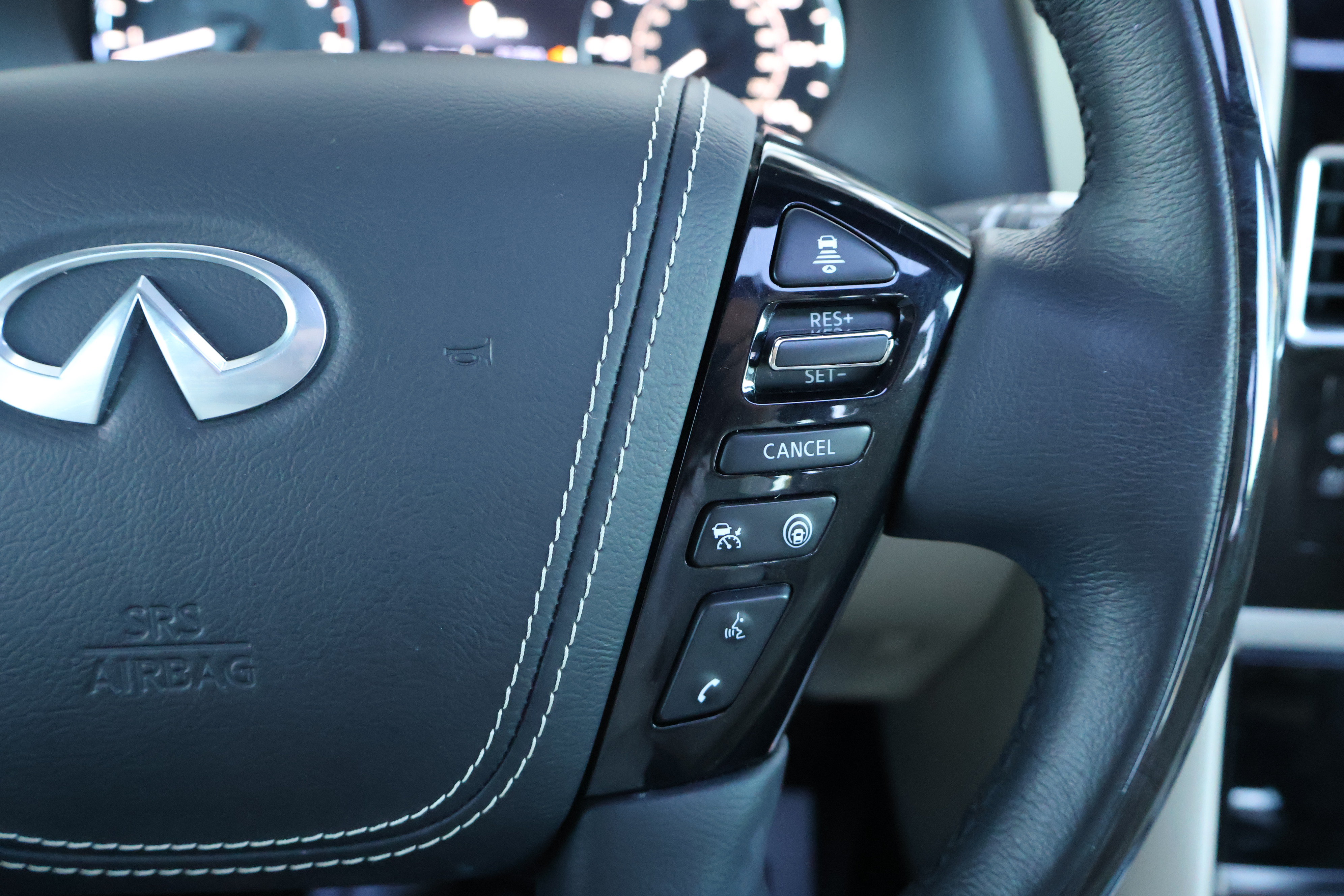 Used 2022 INFINITI QX80 Sensory w/ All-Season Package AWD/4WD image 37