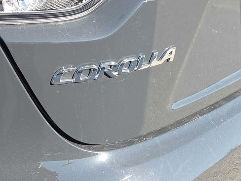 Used 2025 Toyota Corolla LE FWD image 11