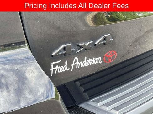 Used 2021 Jeep Grand Cherokee Laredo X AWD/4WD image 11
