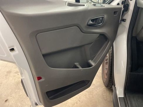 Used 2023 Ford Transit 350 XLT image 11