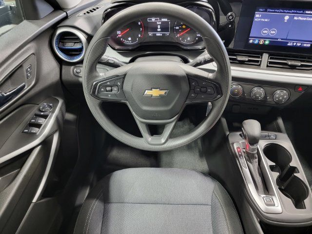 Certified 2024 Chevrolet Trax LS w/ LS Convenience Package FWD image 24