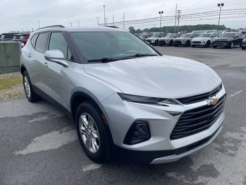 Used 2021 Chevrolet Blazer LT FWD image 3