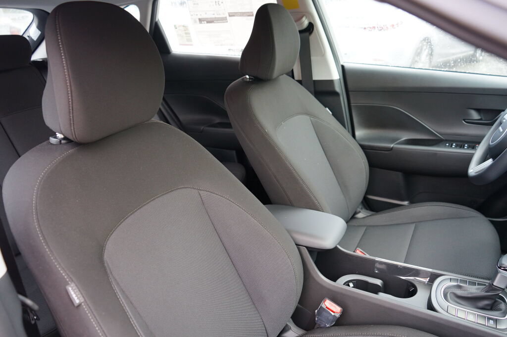 Used 2026 Hyundai Kona SE FWD image 23