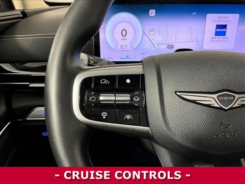 Used 2025 Genesis GV80 2.5T Standard AWD/4WD image 11