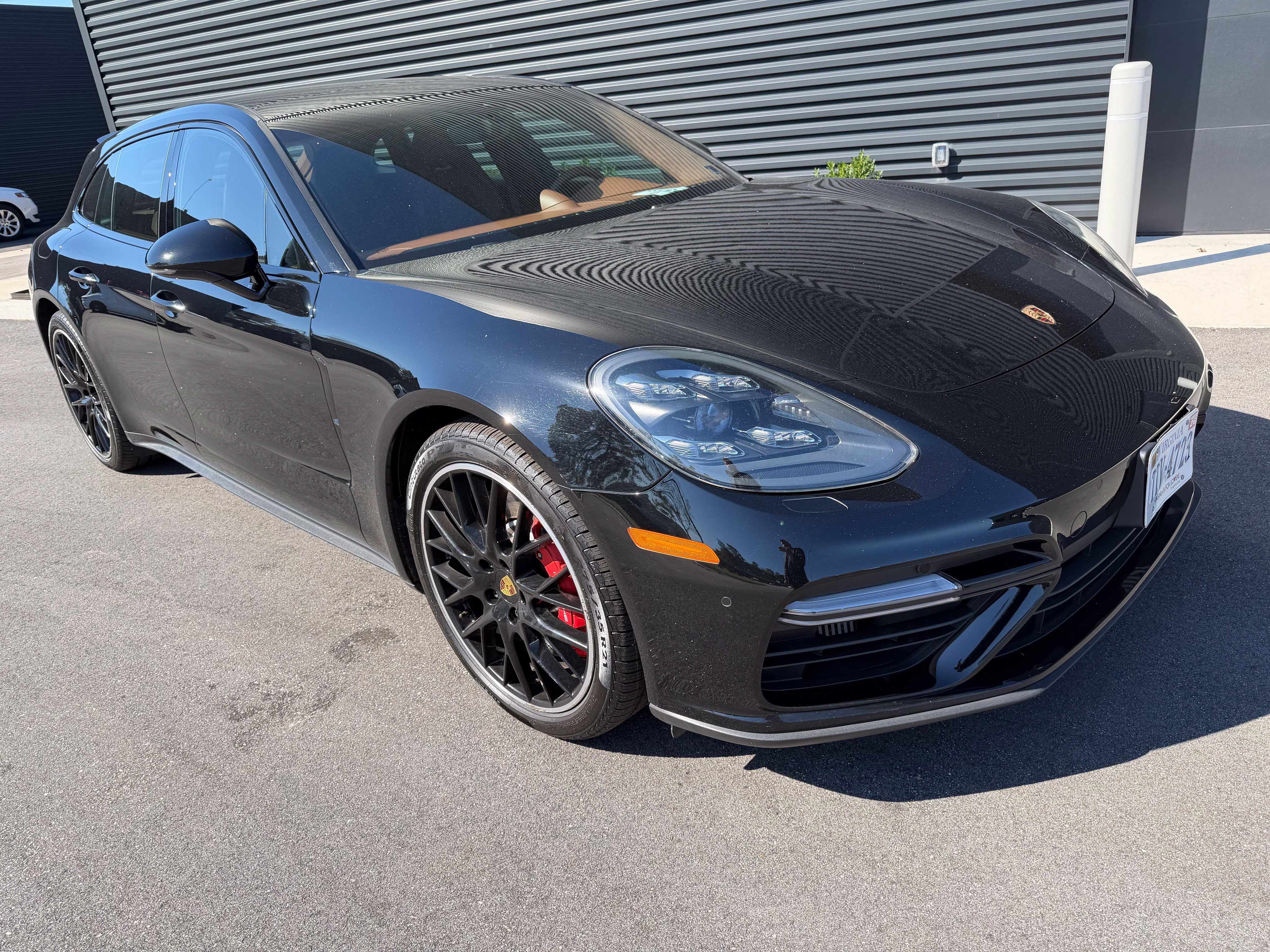 Used 2018 Porsche Panamera Turbo Sport Turismo AWD/4WD image 2